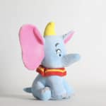 2 Peluches Dumbo l’éléphant bleue et grise Peluche Dumbo Peluche Disney Matériaux: Coton