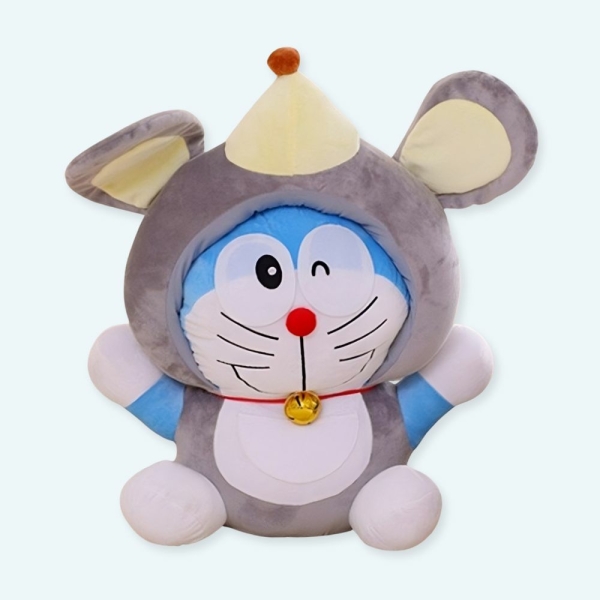 Peluche Doraemon déguisée en souris.