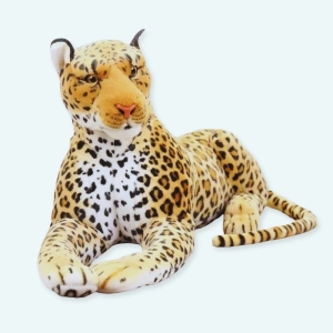 Vous cherchez un magnifique jouet pour votre enfant ? Jetez un œil sur cette grande peluche léopard. Ce léopard du Safari plaira autant aux petits qu'aux grands. Il deviendra très vite le meilleur ami de votre bambin ! La grande peluche Léopard est un cadeau parfait pour les amoureux des animaux.
