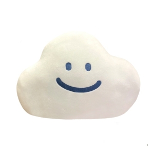 Coussin peluche en forme de nuage blanc aux yeux et sourire bleu