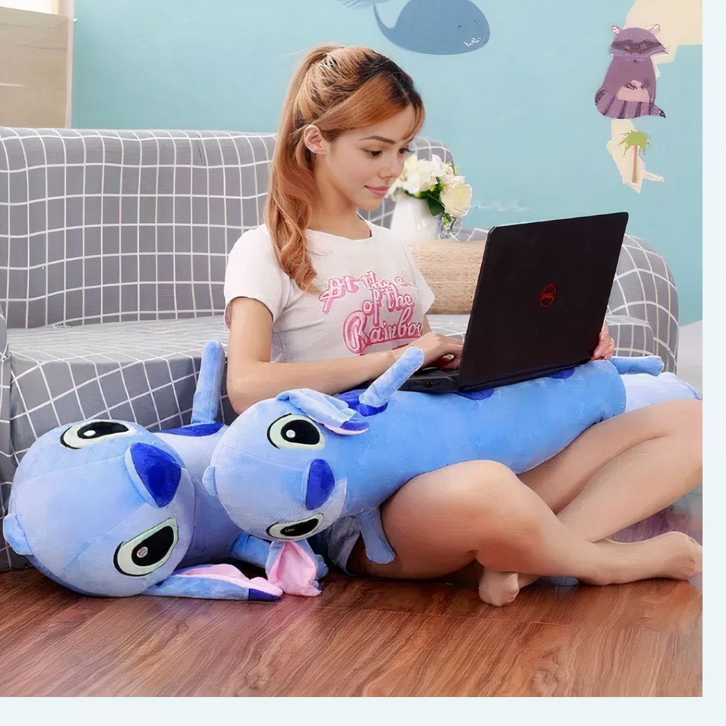 Hello Kitty, Stitch & Angel Cuddle Buddy – Kuschelkissen & Handwärmer/Plüschtier/Kuscheltier/Plüsch/Kissen